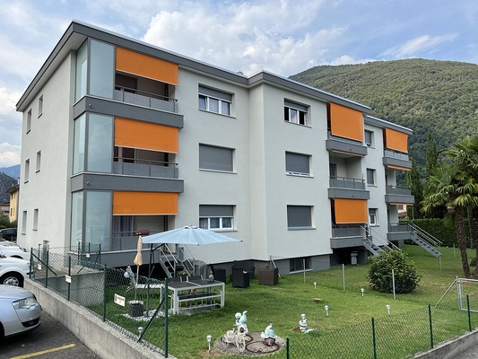 Losone – 4.5-Zimmer-Wohnung mit grossem Privatgarten in ruhiger Lage