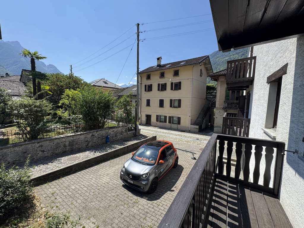 Posteggio per 4 auto