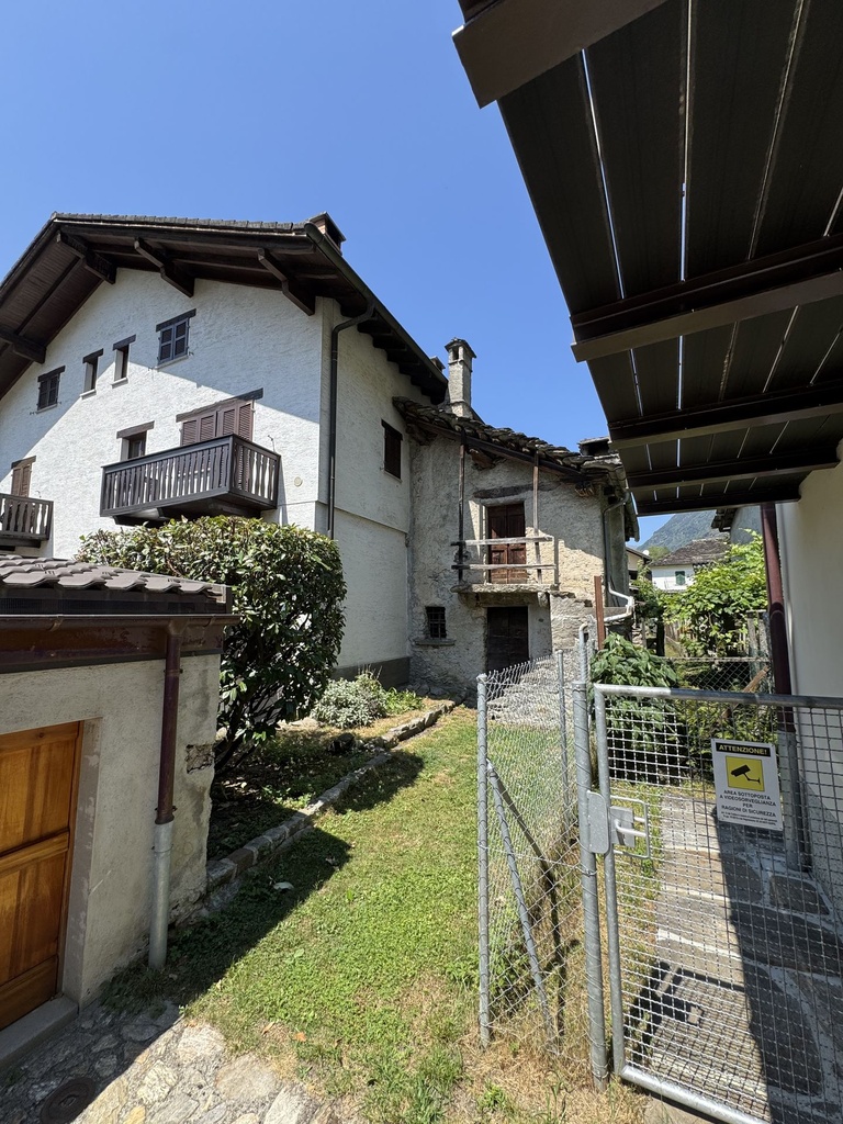 FAcciata sud e rustico