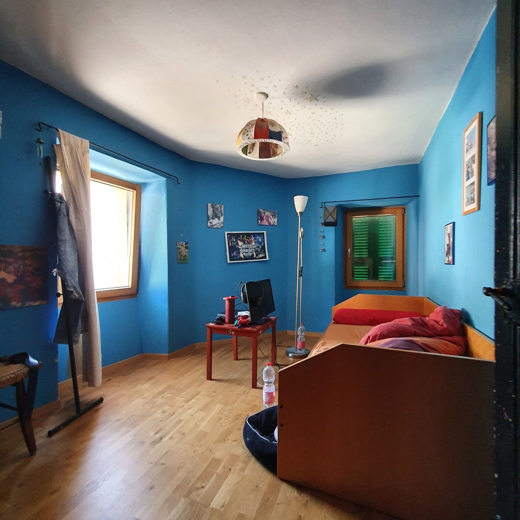 camera.jpg